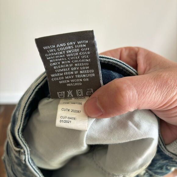 Torrid Women’s distressed denim Jean skirt size 22 - Good used condition- read! - Picture 7 of 8